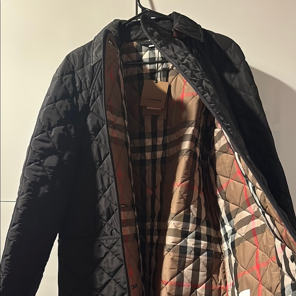 Burberry Black Quilted Jacket for Women Tything